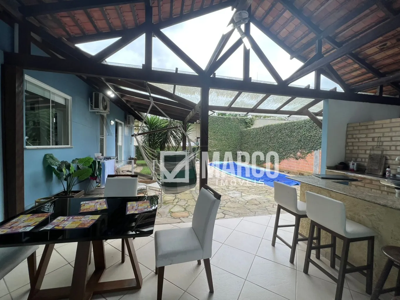 Charmosa residência com três quartos no coração de Pomerode - foto 1