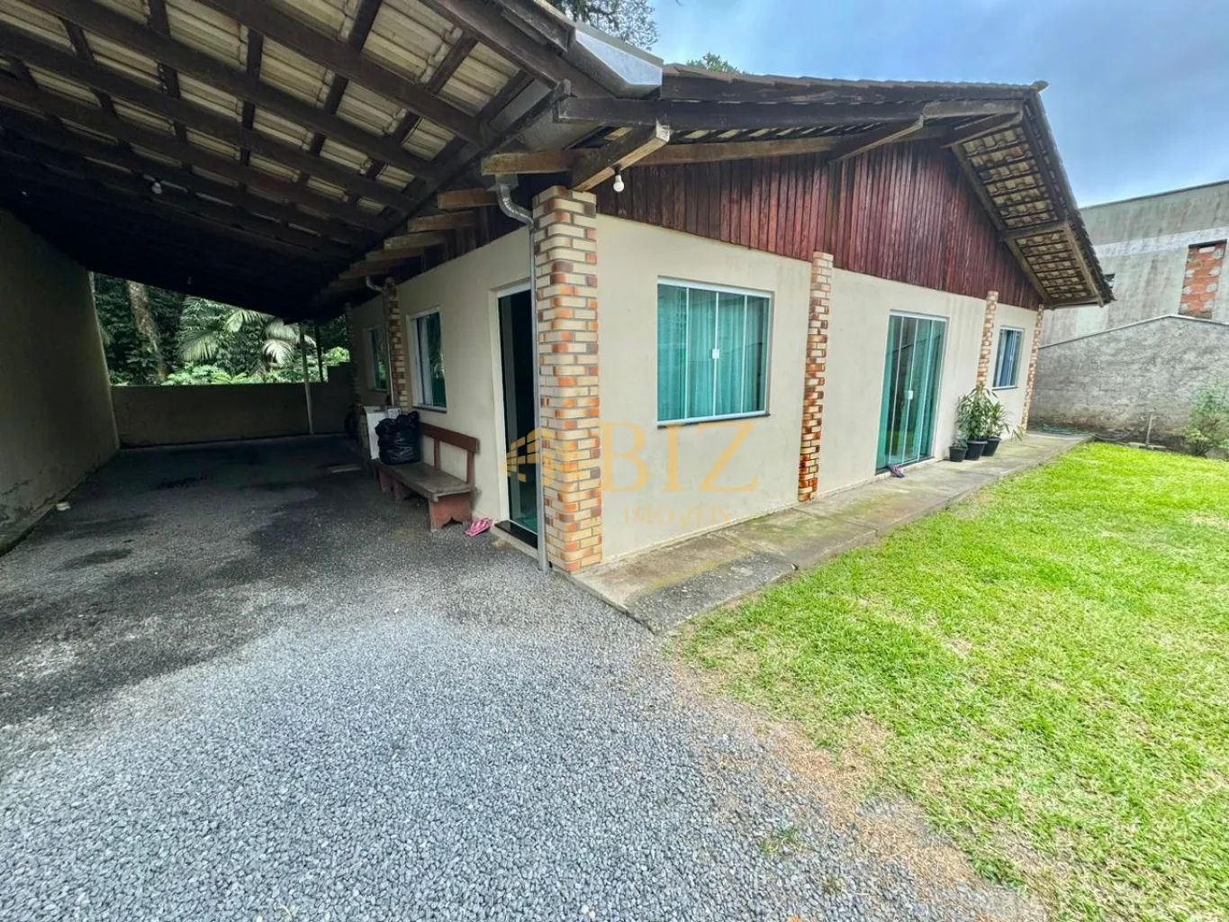 Casa com 3 quartos, sendo 1 suíte, em um terreno com 500m! — foto 3