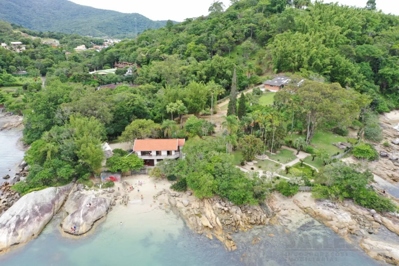 Terreno Paradisíaco frente para o Mar - Porto Belo - foto 1