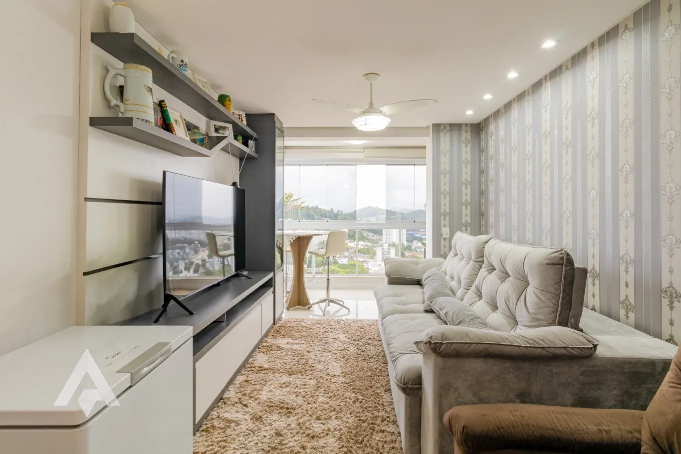 Lindo apartamento mobiliado no Bairro Itoupava Seca! - foto 1