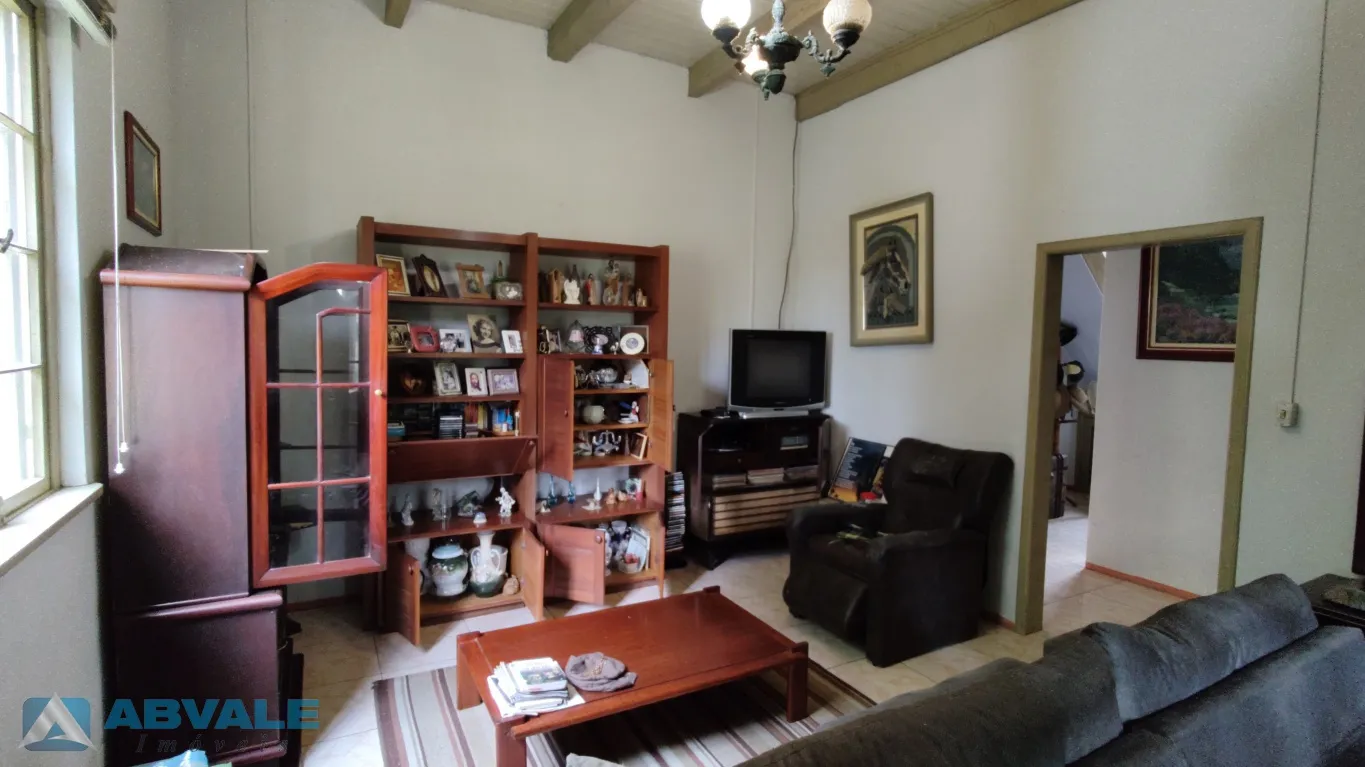 Oportunidade Única! Sítio de 171.000m com 5 quartos, fácil acesso, casa para caseiro e área de festas. Pastos, lagoas e natureza exuberante. Seu refúgio no campo. — foto 6