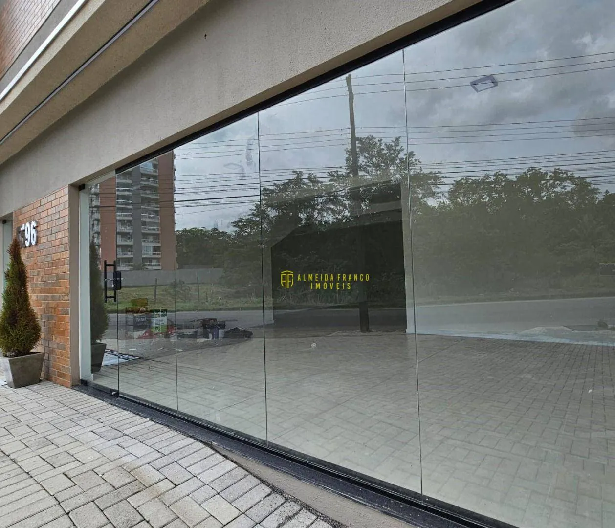 Loja à venda, 69m² na região do bairro Itoupava Central, próximo à Rua Gustavo Zimmermann, Blumenau — foto 2