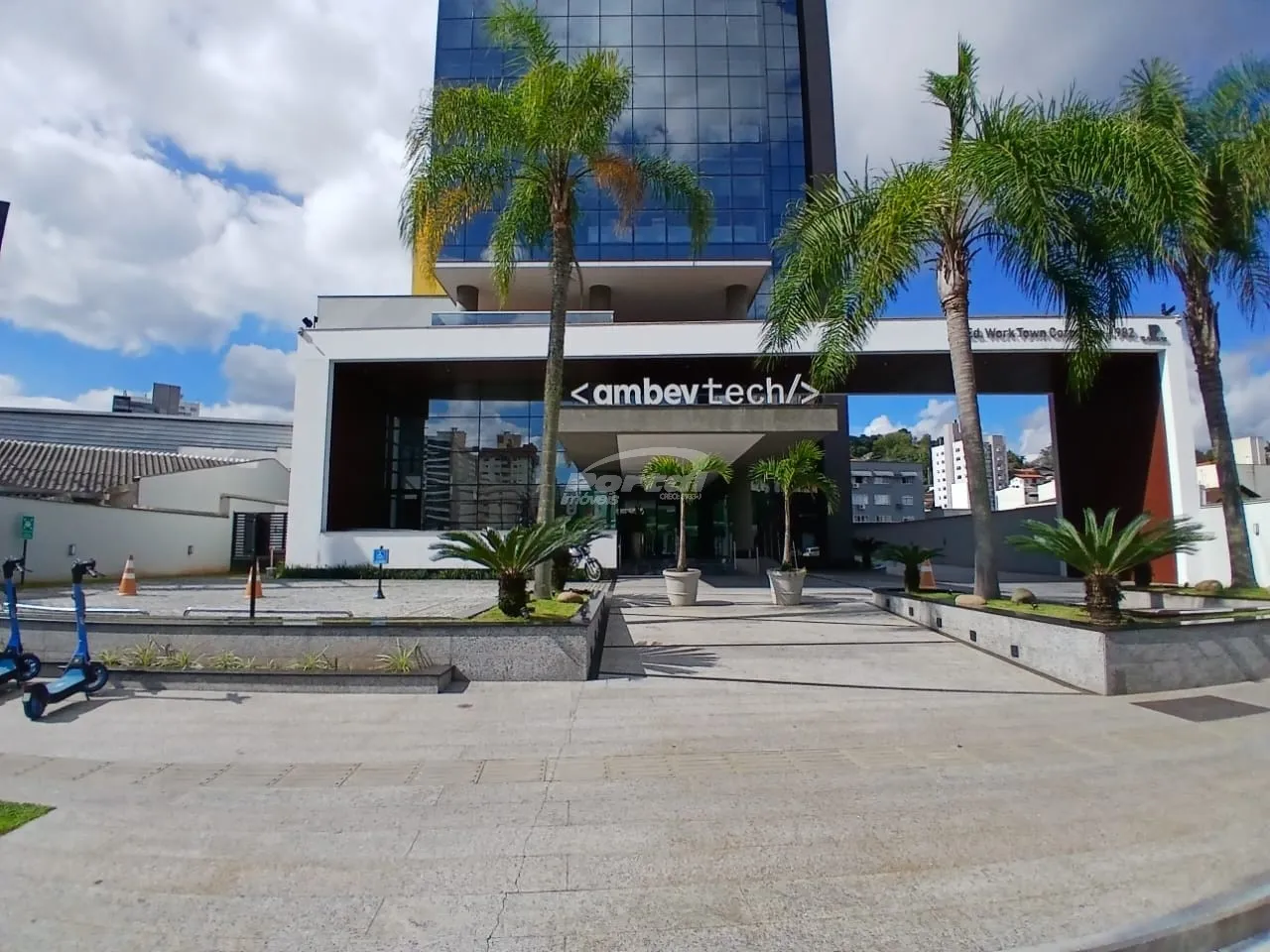 Excelente Sala Comercial com 404,00m na Vila Nova Blumenau! — foto 2