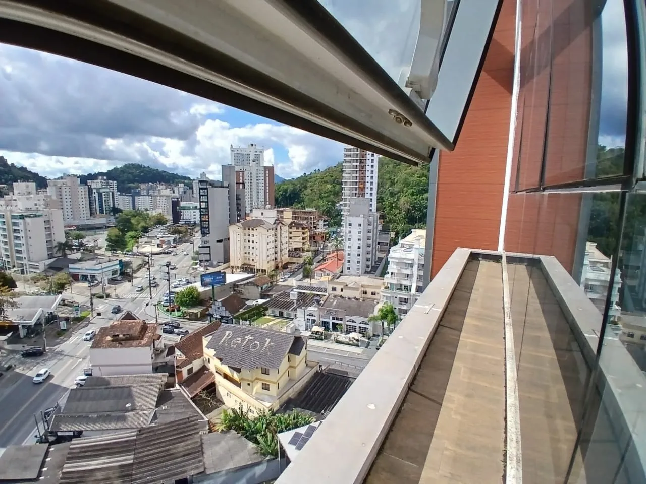 Excelente Sala Comercial com 404,00m na Vila Nova Blumenau! — foto 4