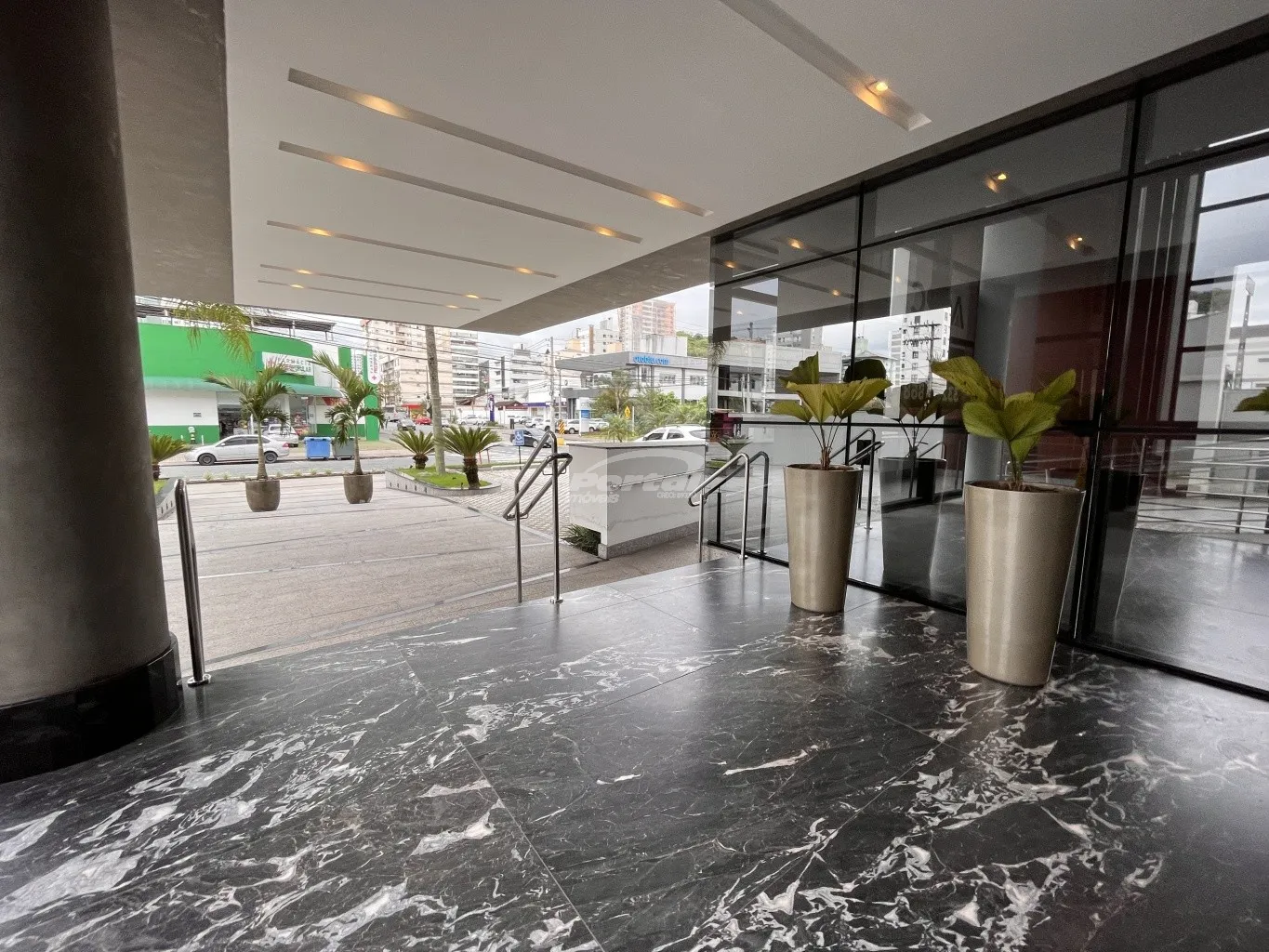 Excelente Sala Comercial com 404,00m na Vila Nova Blumenau! — foto 6