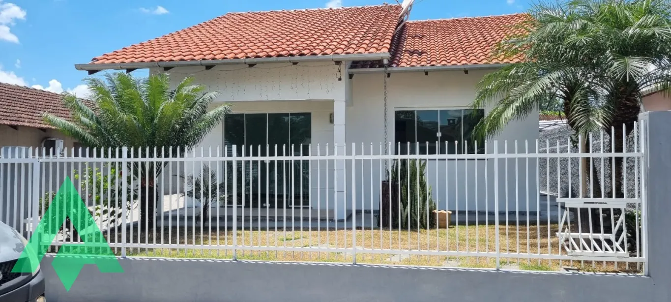 Linda Casa semimobiliada à Venda, no Bairro Navegantes em Rio do Sul! - foto 1