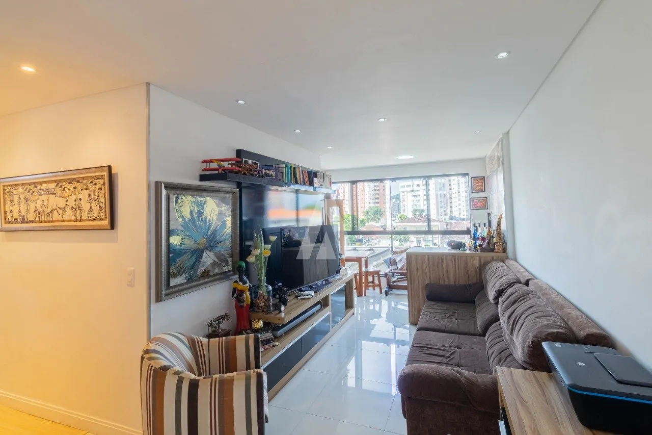 Apartamento com 1 suíte(s) mais 2 quarto(s) à venda no bairro ANITA GARIBALDI em JOINVILLE, por R$ 750.000.00. - foto 1