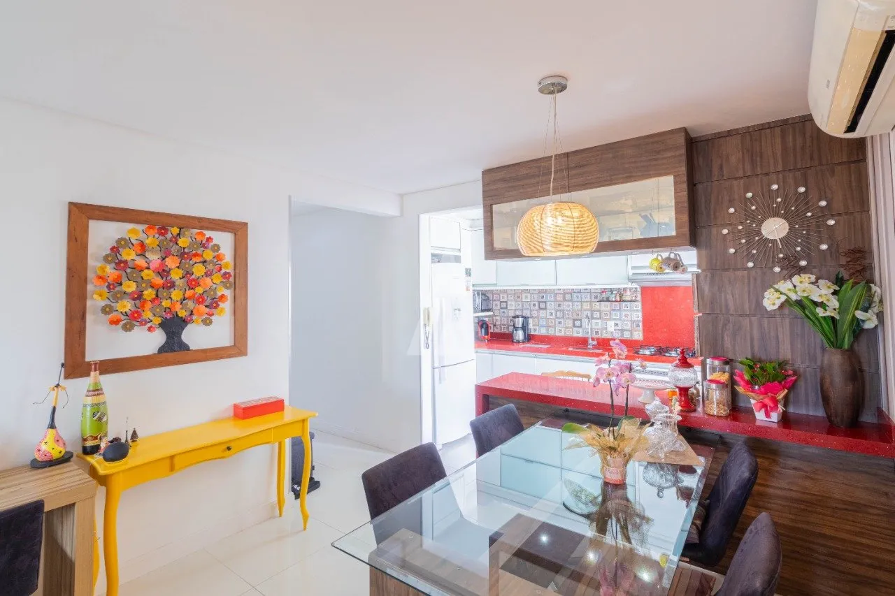Apartamento com 1 suíte(s) mais 2 quarto(s) à venda no bairro ANITA GARIBALDI em JOINVILLE, por R$ 750.000.00. — foto 2