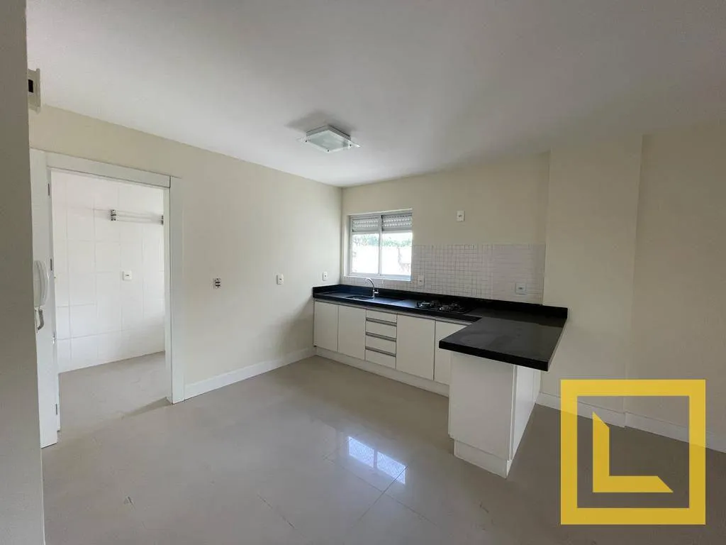 Apartamento com 3 dormitórios à venda, 106 m por R$ 650.000,00 - Água Verde - Blumenau/SC — foto 2