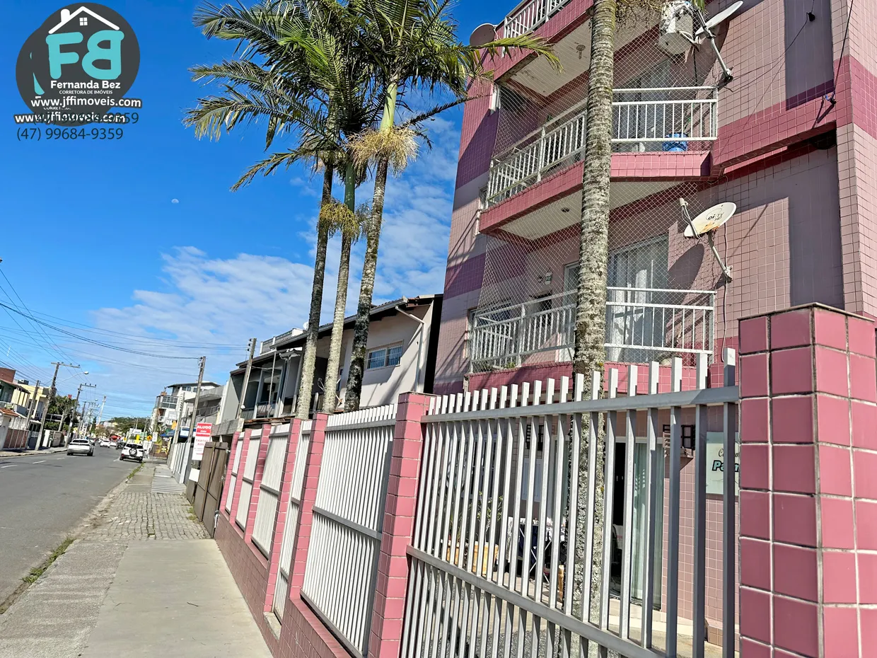 Apartamento mobiliado de 2 quartos na Enseada - foto 1