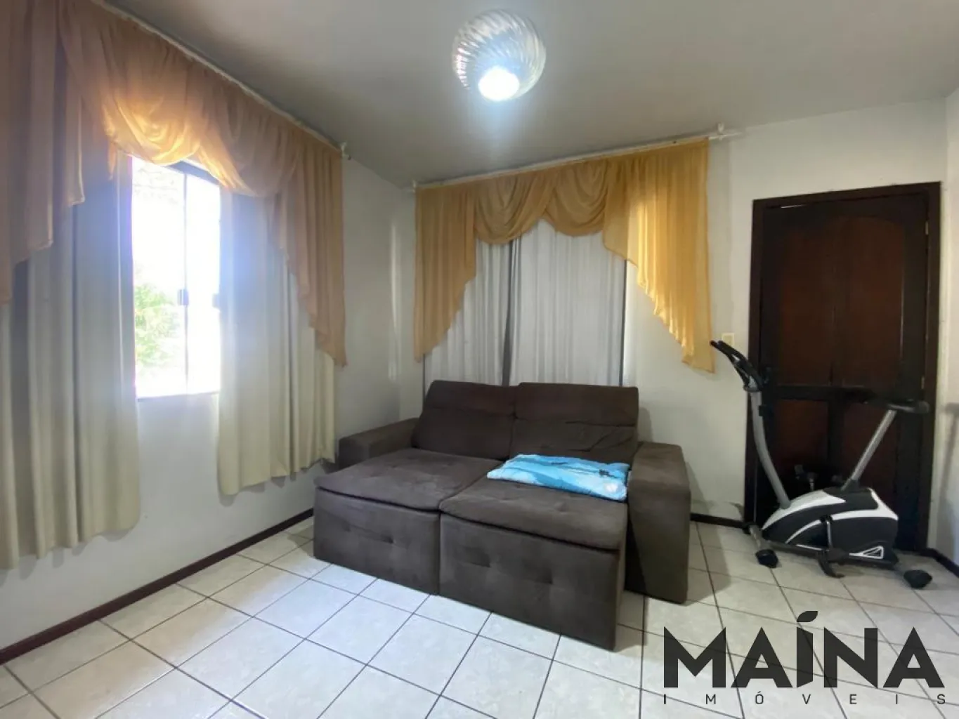 Casa Plana no Bairro Fortaleza! — foto 2