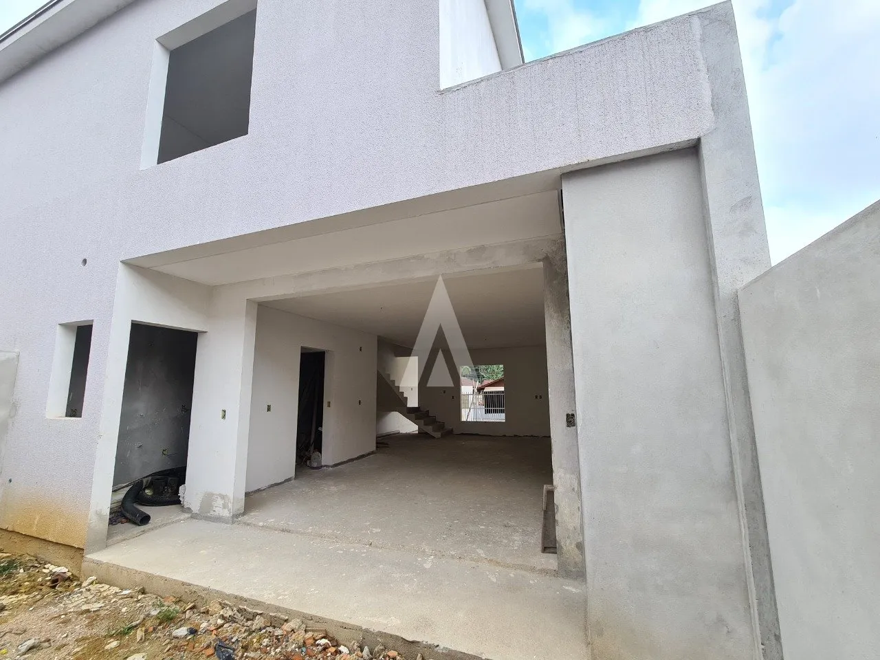 Sobrado geminado com 3 suítes à venda no bairro Glória em Joinville - SC, de R$ 1.300.000,00 por R$ 1.170.000,00 — foto 3