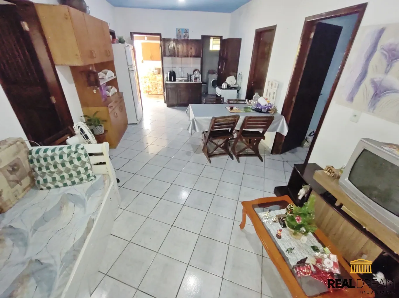 Casa com 4 dormitórios com área de festa e churrasqueira — foto 5