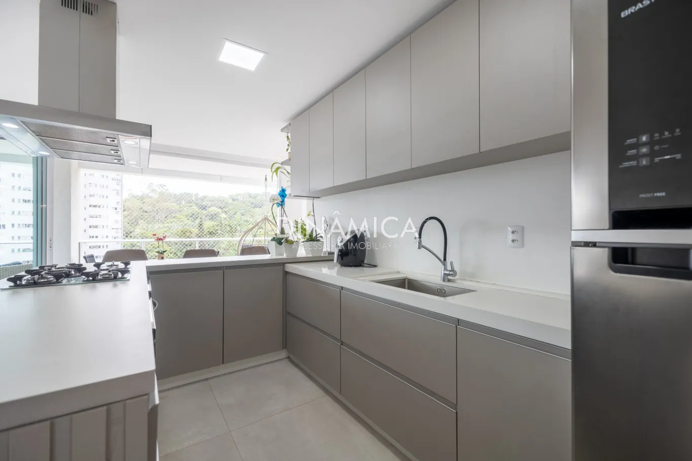 Apartamento semimobiliado com 3 suítes no bairro Bom Retiro em Blumenau!! — foto 4