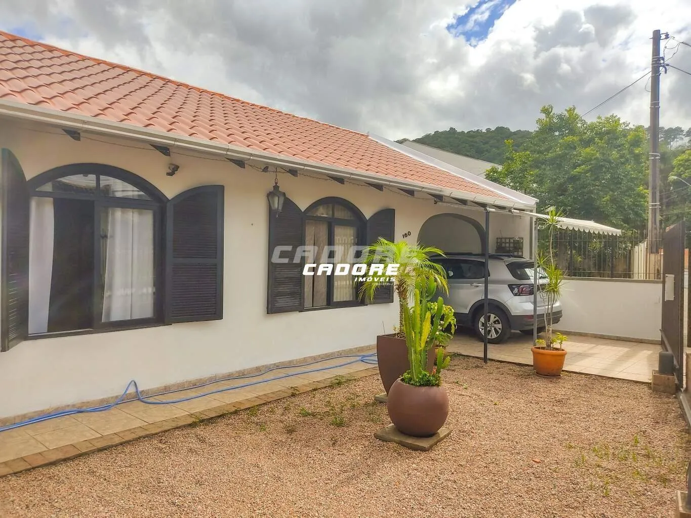 Casa dos Seus Sonhos: Terreno Plano com Pátio Frontal e Quintal nos Fundos I Cadore Imóveis — foto 3