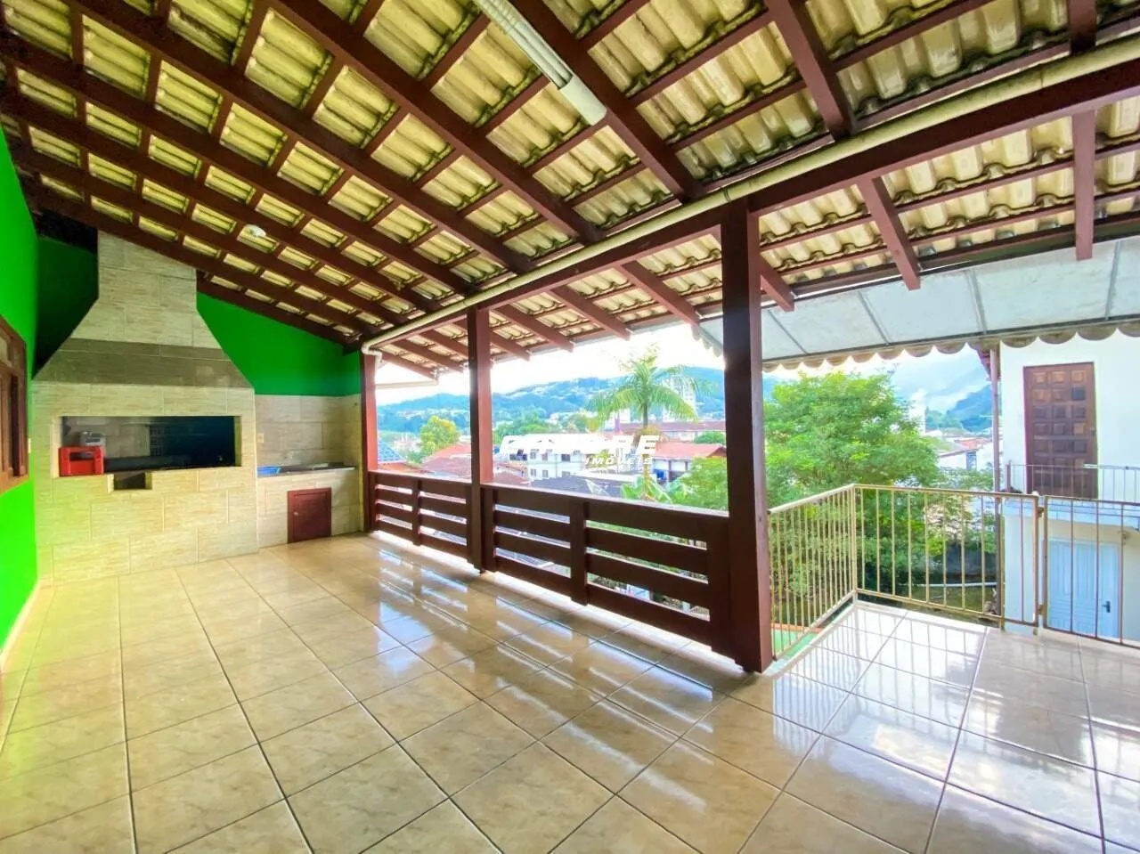 Casa à venda em Blumenau, Bairro Garcia - 3 Dormitórios, 1 Suíte, 4 Banheiros — foto 3
