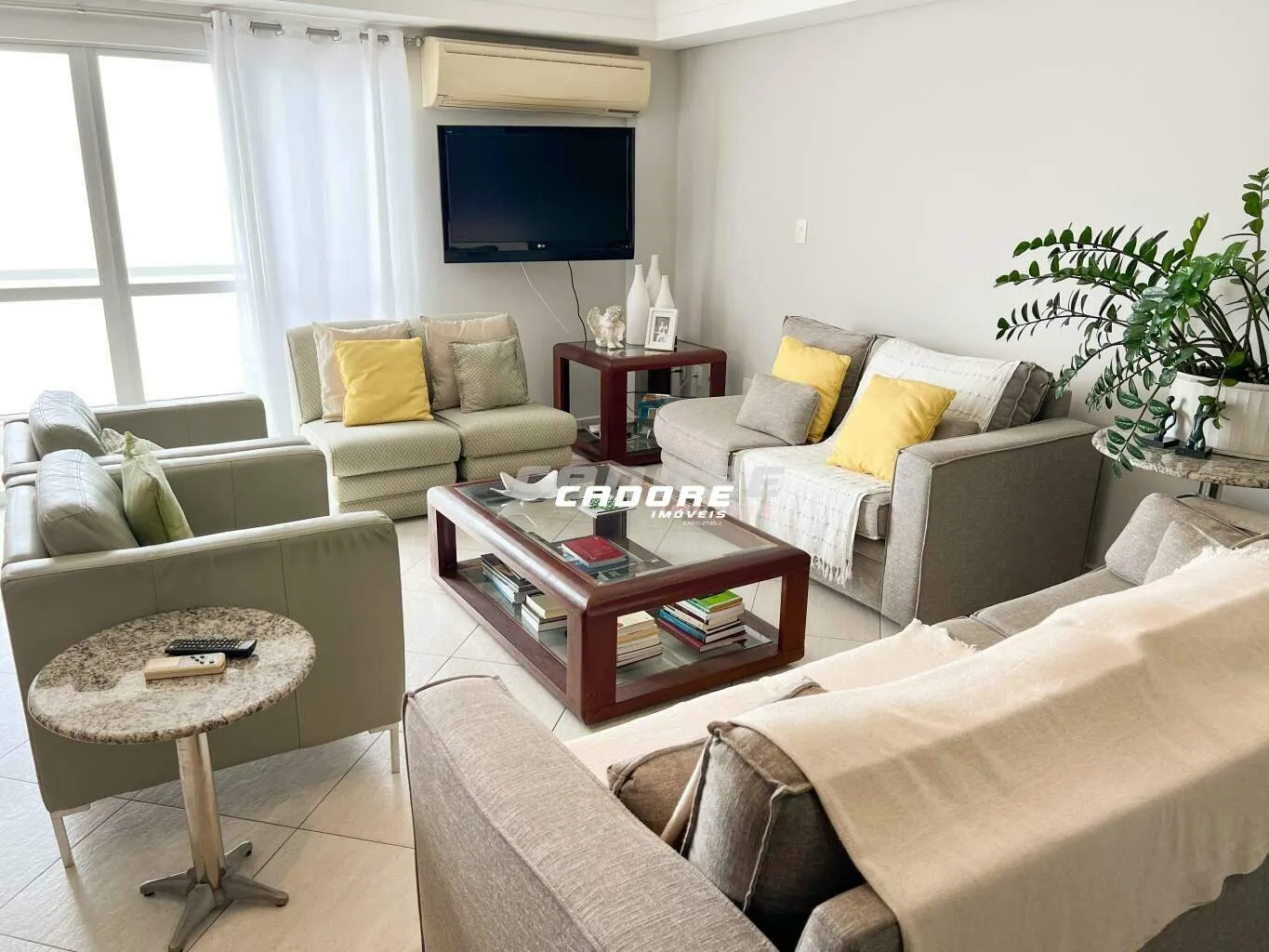 Apartamento mobiliado frente mar no Centro de Balneário Camboriú | Cadore Imóveis — foto 3