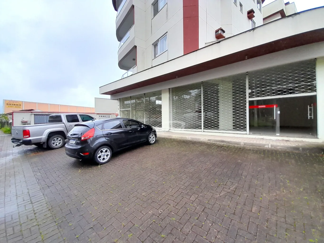 EXCELENTE SALA COMERCIAL DISPONÍVEL PARA LOCAÇÃO NO BAIRRO SANTA TEREZINHA - GASPAR/SC — foto 2