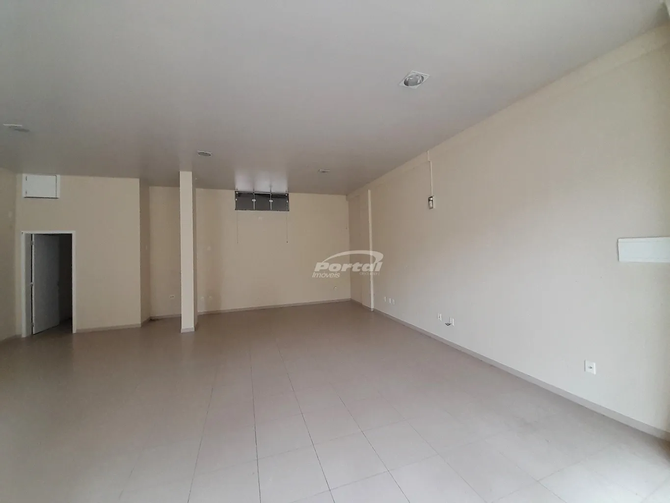 EXCELENTE SALA COMERCIAL DISPONÍVEL PARA LOCAÇÃO NO BAIRRO SANTA TEREZINHA - GASPAR/SC — foto 7
