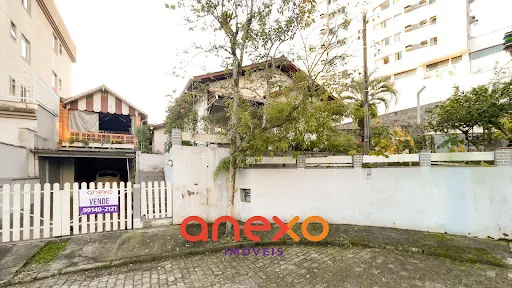 Terreno Espaçoso à Venda no Coração do Bairro Vila Nova! - foto 1