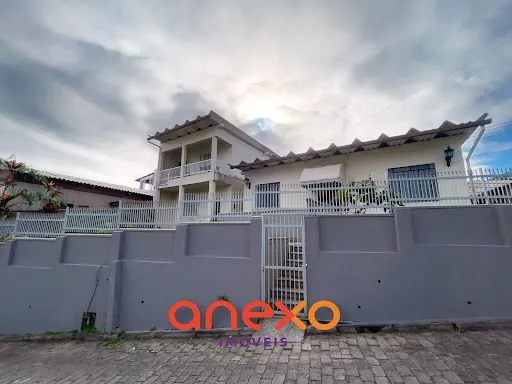 portunidade Imperdível! Duas Casas no Mesmo Terreno Próximo à Vila Germânica! — foto 2