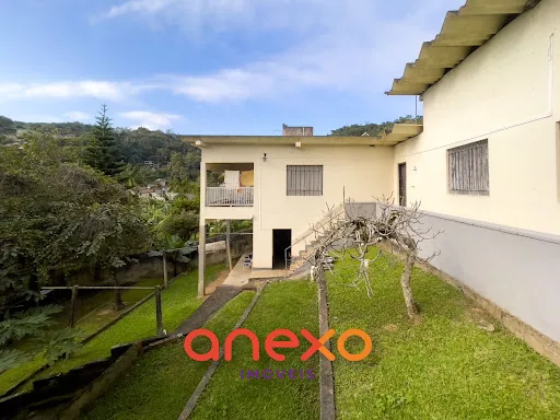 portunidade Imperdível! Duas Casas no Mesmo Terreno Próximo à Vila Germânica! — foto 4