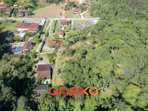 Terreno Espaçoso com 2 Casas e Piscina - Ideal para Condomínio de Casas. — foto 3