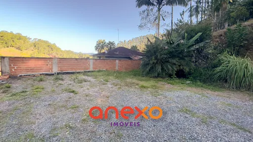 Terreno Espaçoso com 2 Casas e Piscina - Ideal para Condomínio de Casas. — foto 5
