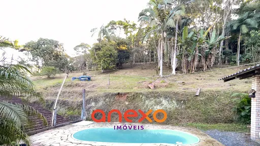 Terreno Espaçoso com 2 Casas e Piscina - Ideal para Condomínio de Casas. — foto 7