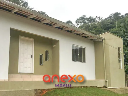 Casa no bairro Tribess. Para você que prioriza tranquilidade e espaço. — foto 3