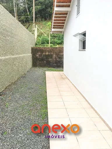 Casa no bairro Tribess. Para você que prioriza tranquilidade e espaço. — foto 4
