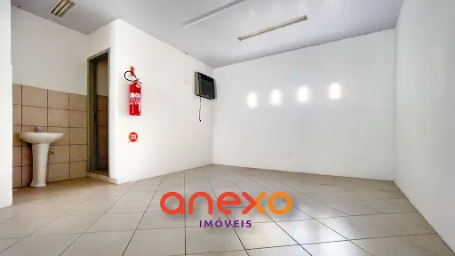 Sala no Coração do Centro de Blumenau! — foto 3