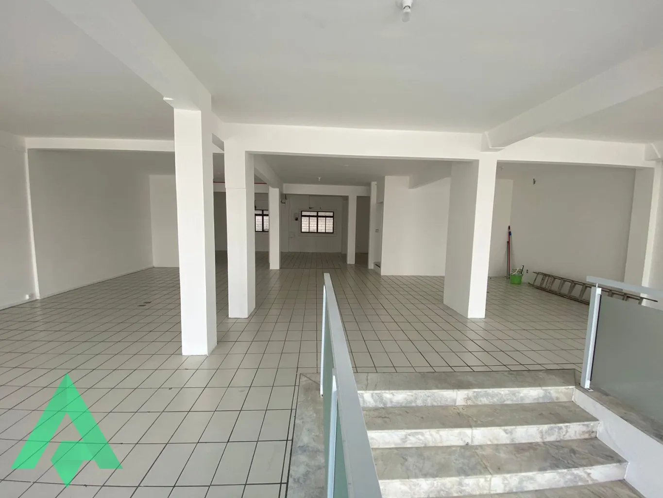 Loja Térrea 350 m para locação por R$ 15.000,00 - Bairro Victor Konder - Blumenau/SC — foto 3