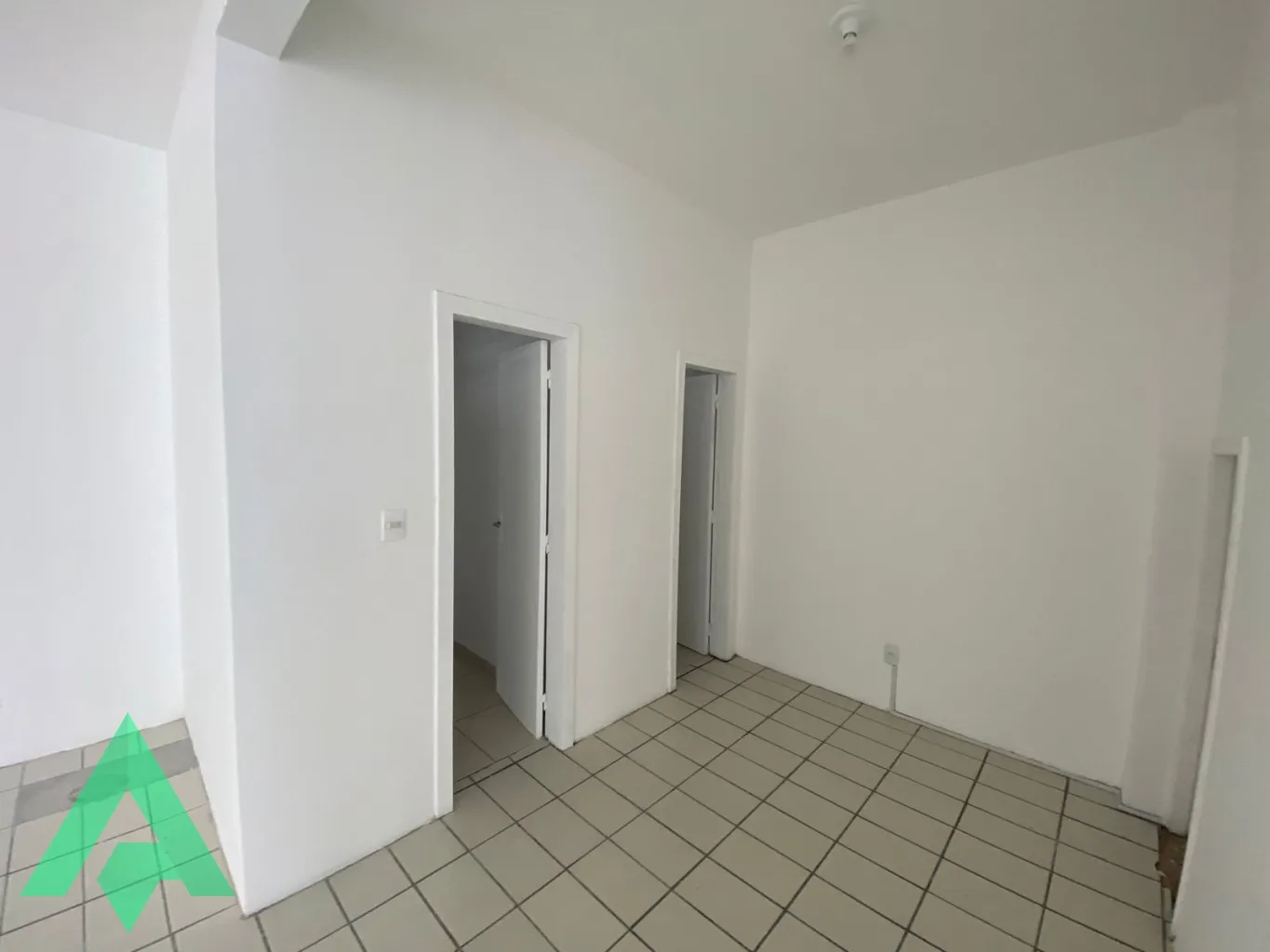 Loja Térrea 350 m para locação por R$ 15.000,00 - Bairro Victor Konder - Blumenau/SC — foto 7