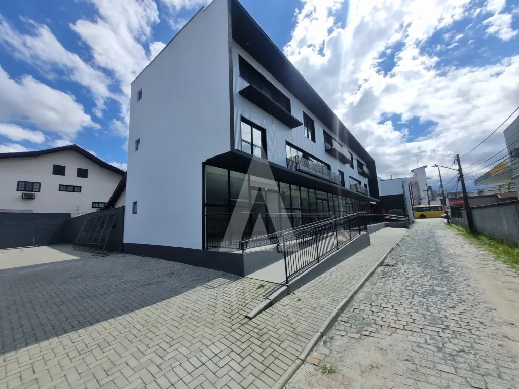 Sala comercial no bairro Bucarein com 36m, 1 lavabo - foto 1