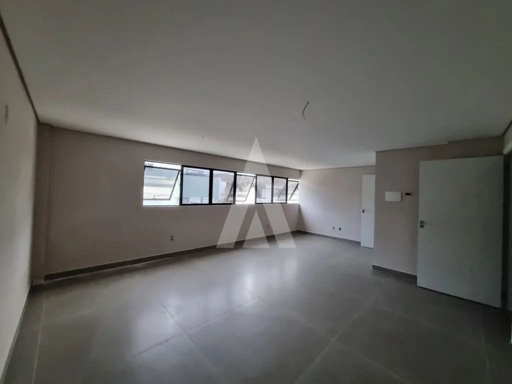 Sala com 36m, 1 lavabo e vagas de estacionamento rotativo. — foto 5
