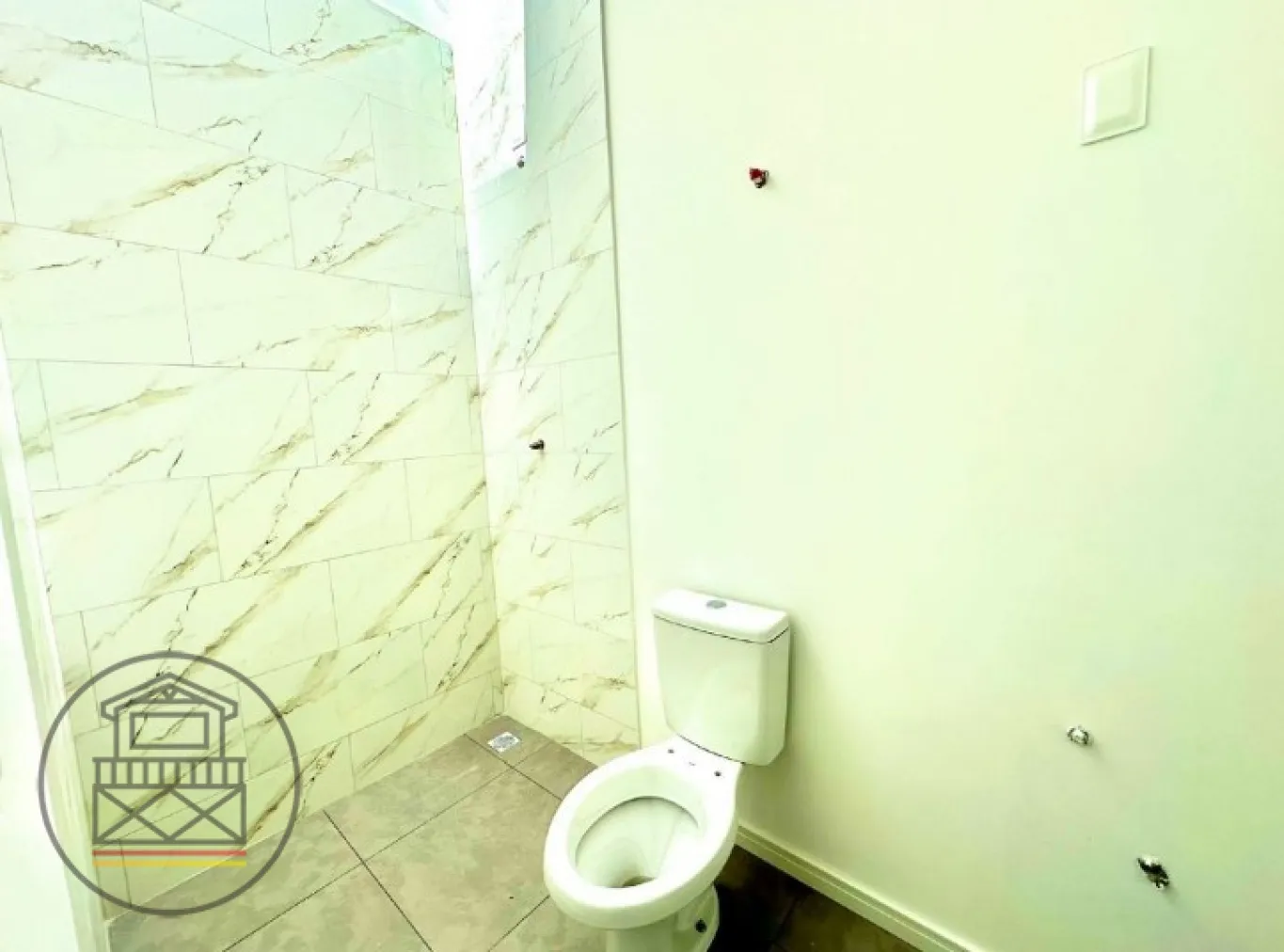 Sobrados com porão de aproximadamente 40m na região da Água Verde!!! — foto 5