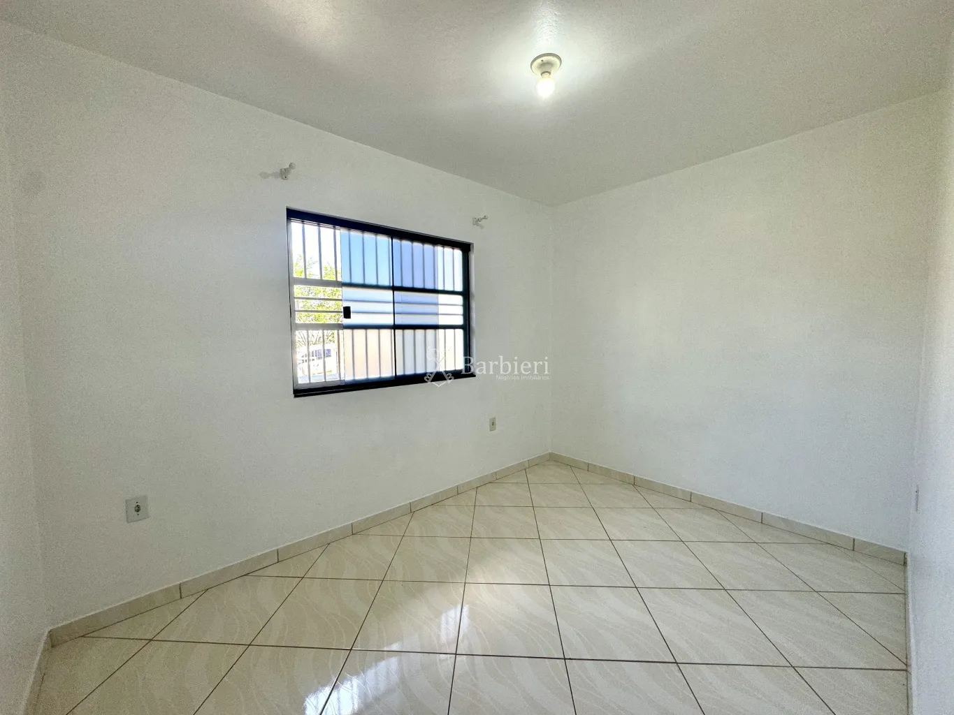Casa na Itoupavazinha com 2 quartos, amplo espaço externo, 1 vagas de garagem. — foto 6