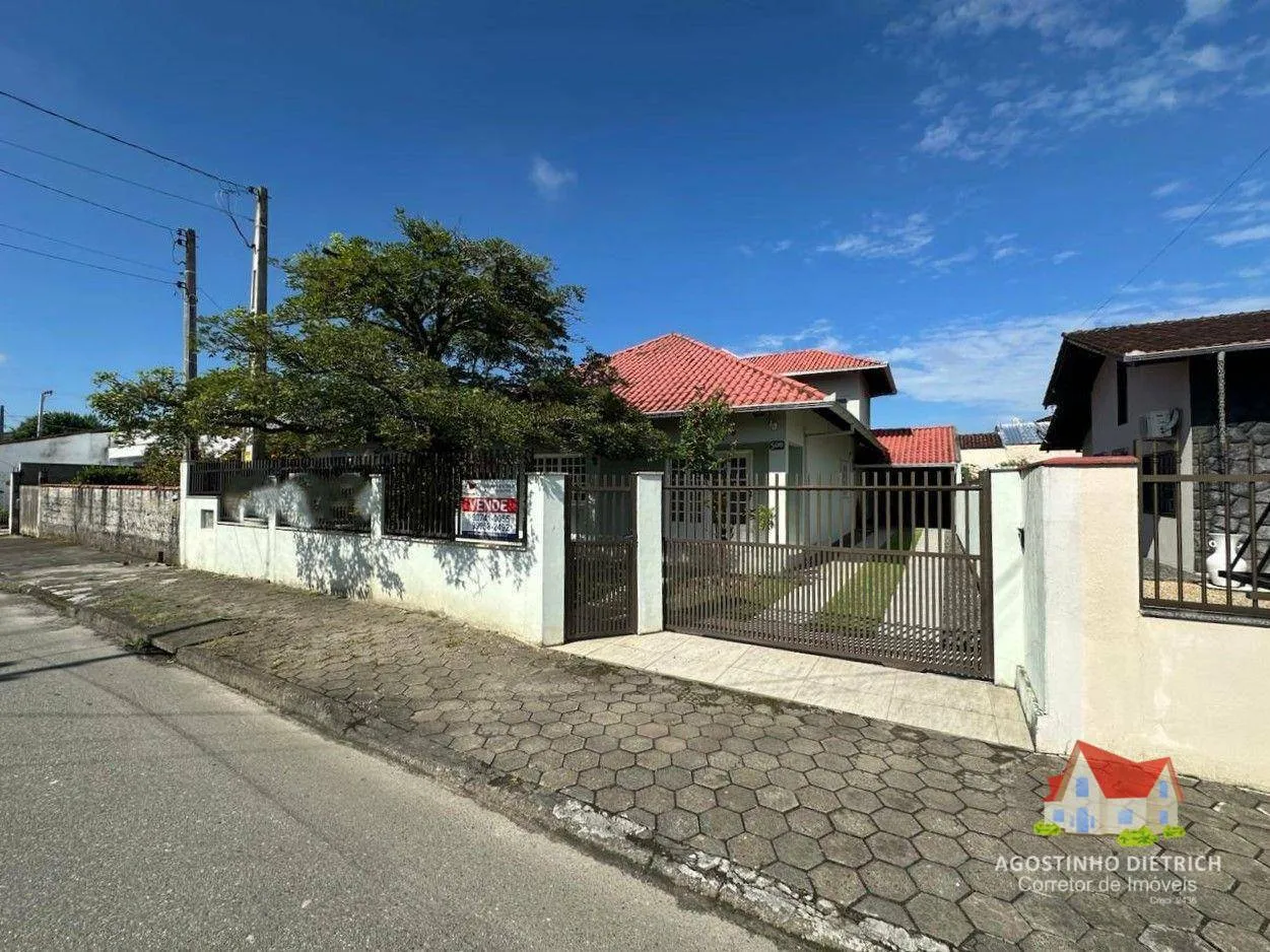 Imperdivel ! Residencia em Alvenaria Averbada C/laje C/228 m2 C/03 Quartos+Area C/Churrasqueira + Placas Solares e Terreno C/362,00m2 No Joao Costa! — foto 2