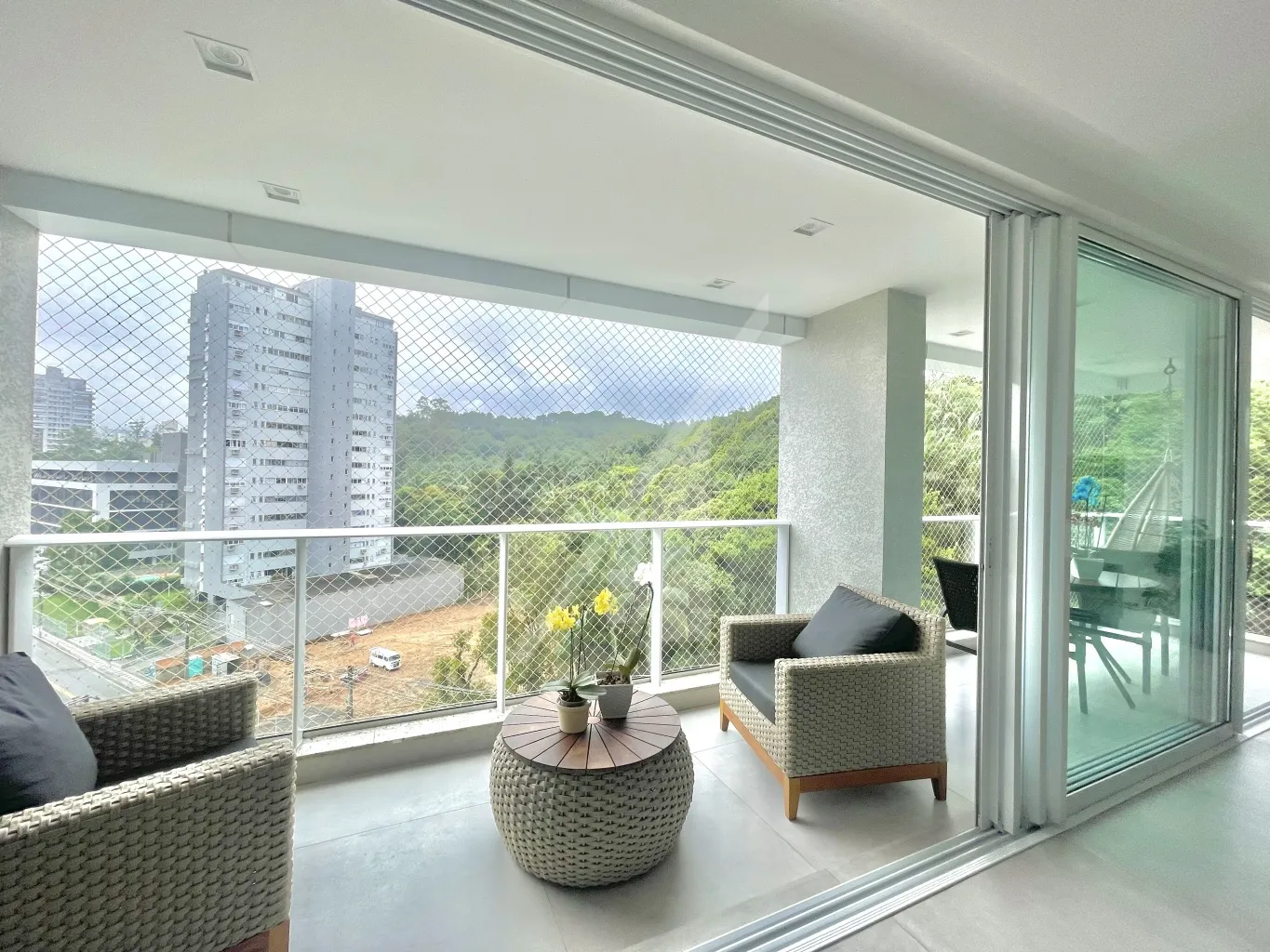 NOVARA- Apartamento com 03 suítes bairro Bom Retiro! - foto 1