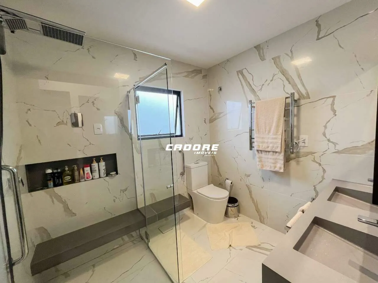 Casa de Esquina: Ideal para Comércio ou Residência I Cadore Imóveis — foto 5