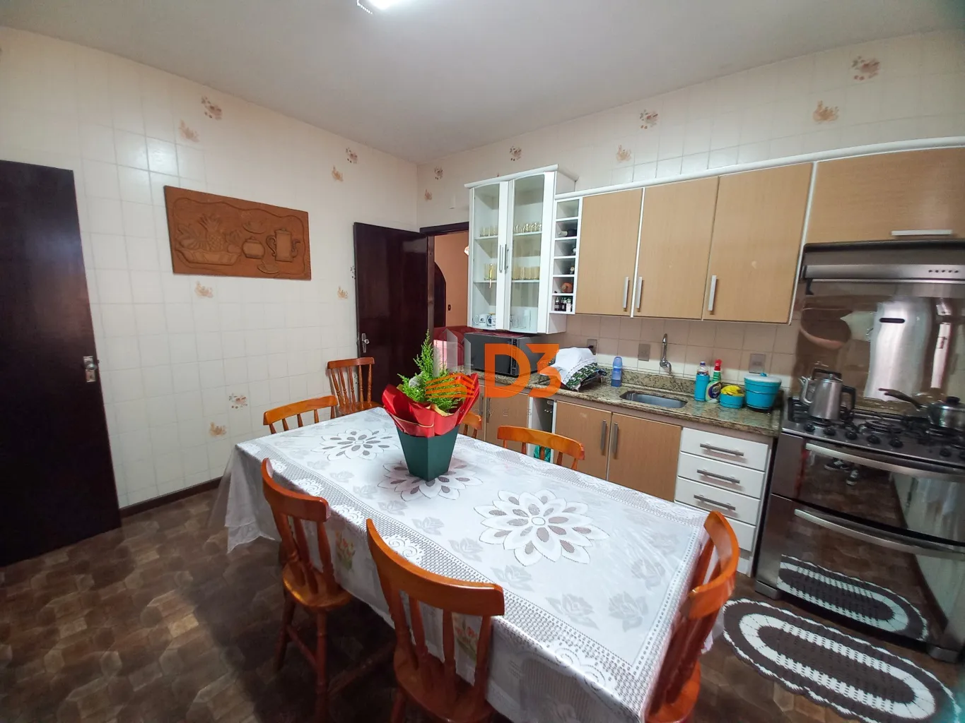 Casa com três dormitórios no bairro Fortaleza — foto 6