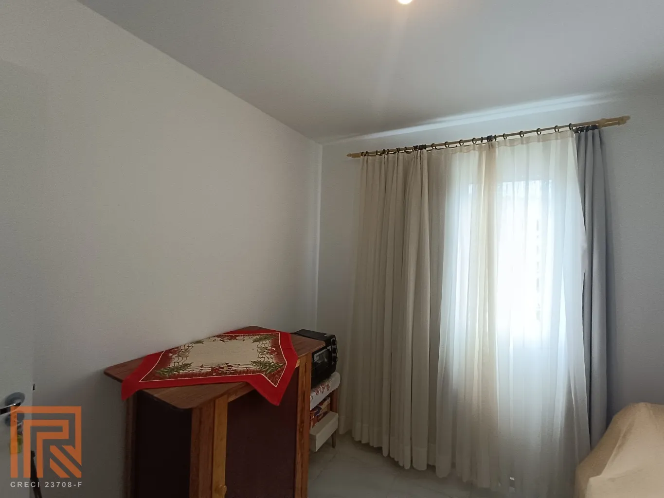Apartamento próximo ao Terminal da Agua verde com 2 dormitórios. — foto 5
