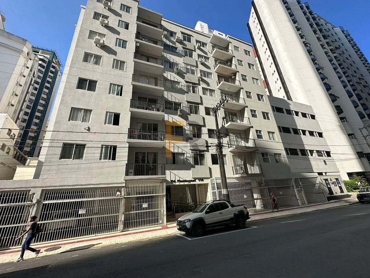 Apartamento em Balneário Camboriú Pxóximo a Praia - foto 1
