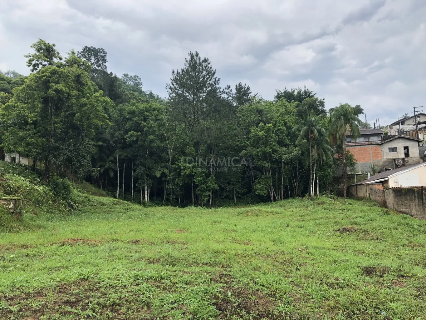 Ótimo terreno no Bairro Velha Central, com 13.116m2, 29,95 metros de frente, Próximo a Rede Top Velha Central, Blumenau Santa Catarina. — foto 5