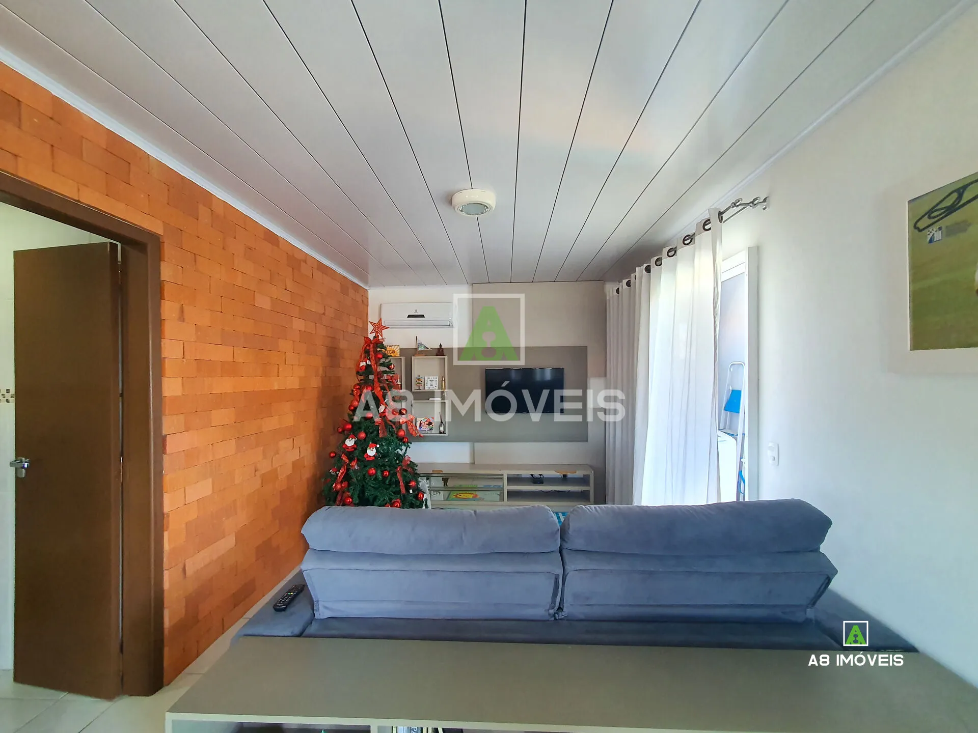CASA COM PISCINA, GASPAR, BAIRRO SETE DE SETEMBRO, COM 4 QUARTOS — foto 7