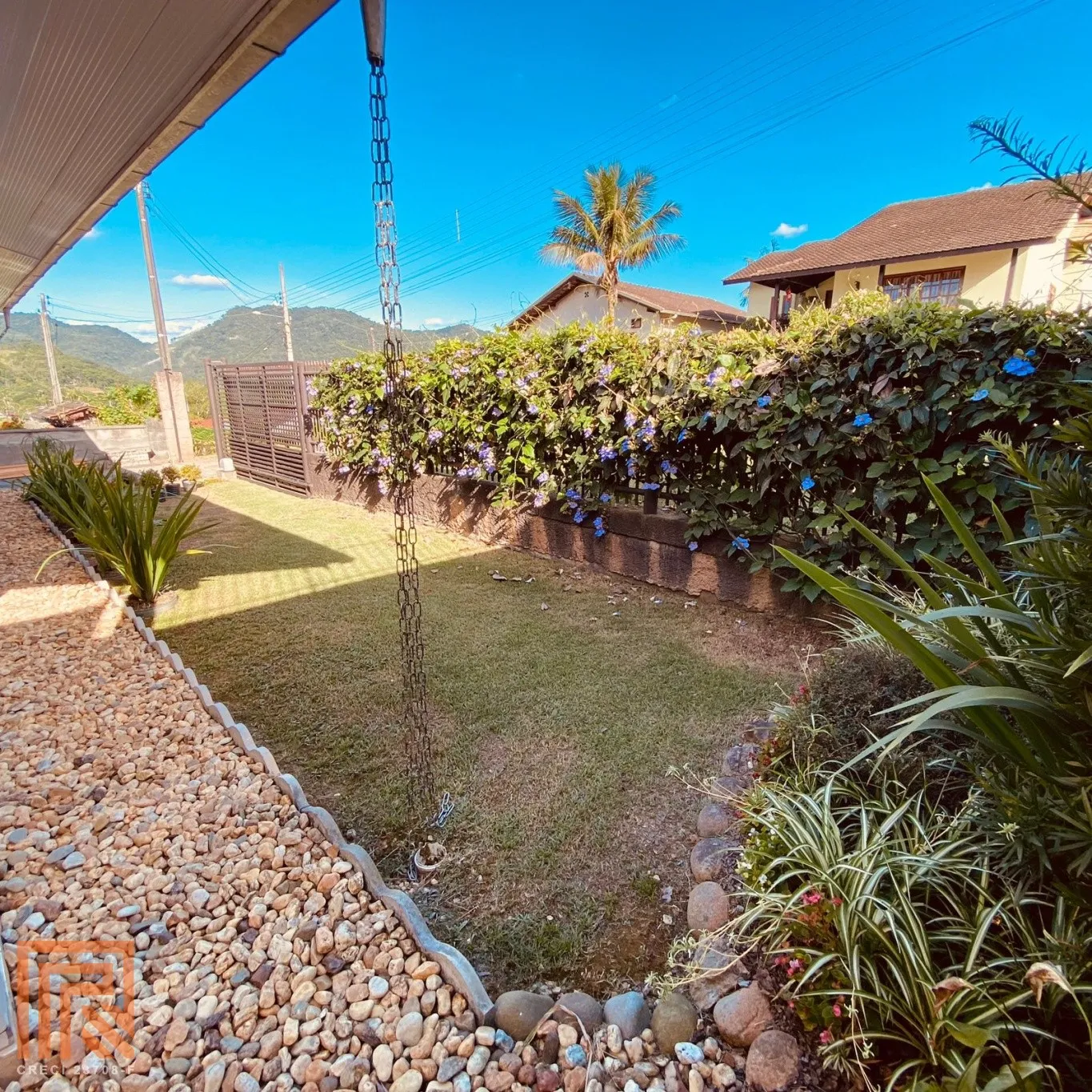 Casa no bairro Testo Salto com 3 dormitórios, área de festas e amplo espaço de terreno! — foto 2