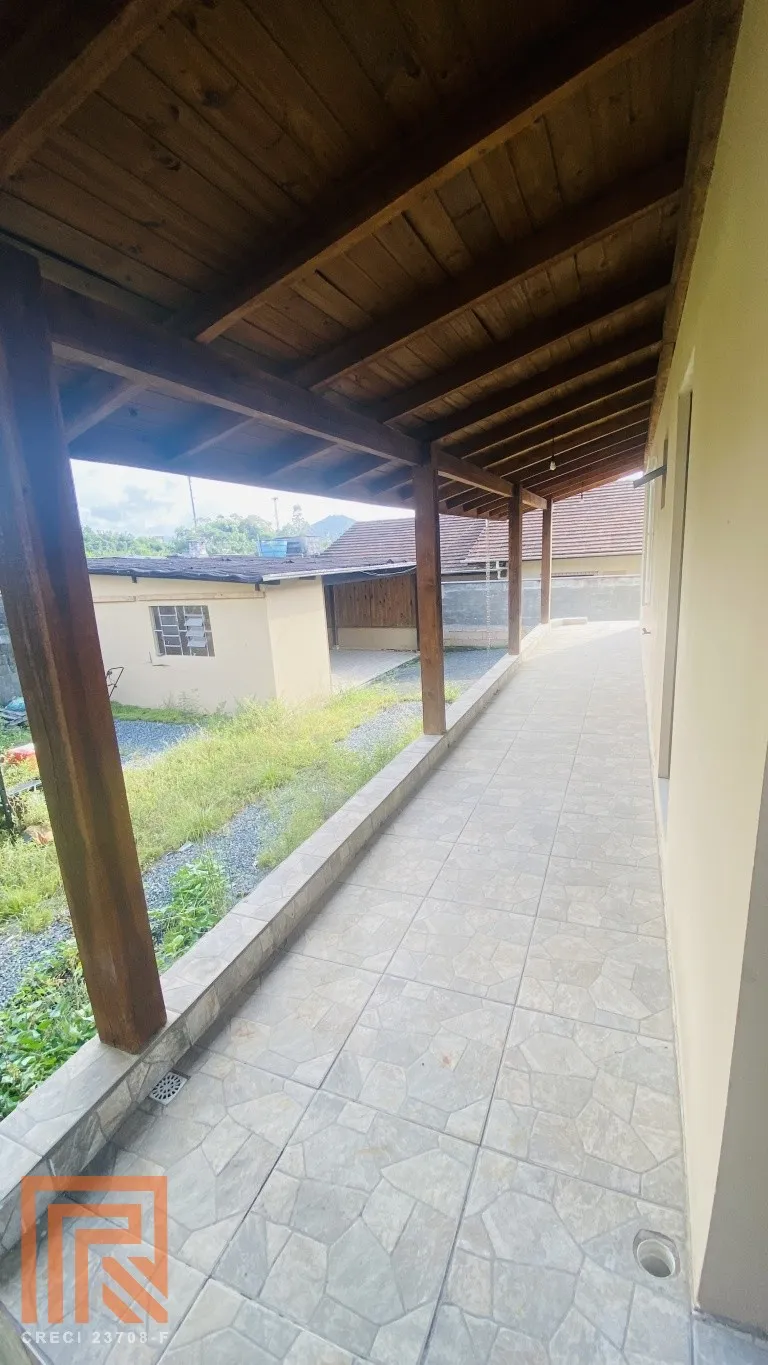 Casa no bairro Testo Salto com 3 dormitórios, área de festas e amplo espaço de terreno! — foto 7