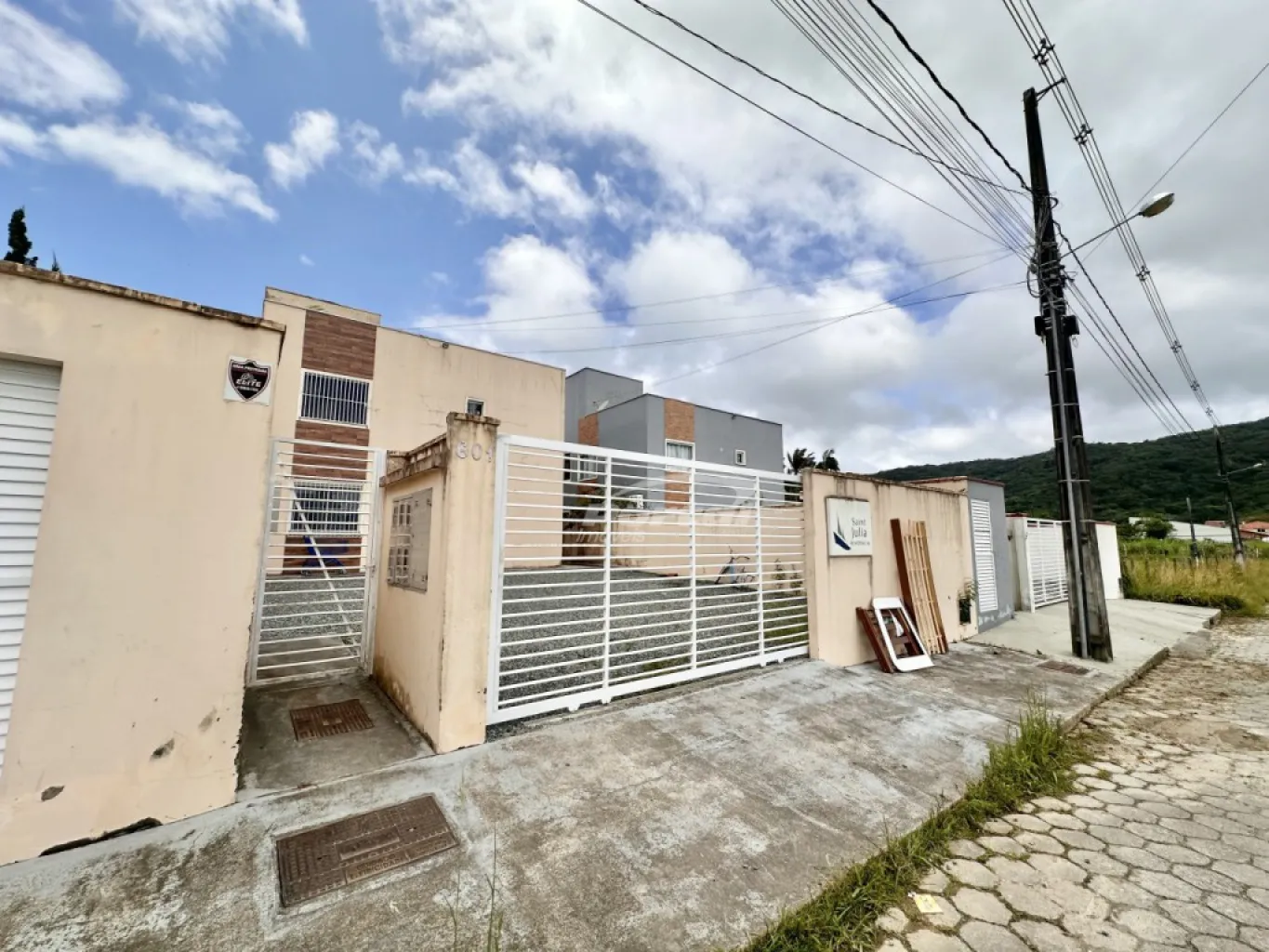 Apartamento com 2 dormitórios no bairro Nossa Senhora de Fátima em Penha/SC (Cód. 17732) - foto 1