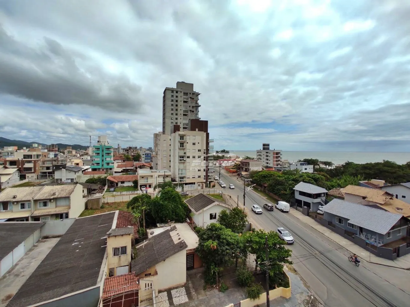 Apartamento Amplo e andar alto com 2 dormitórios sendo 2 suítes, distancia de 100 metros da praia (17753) — foto 6